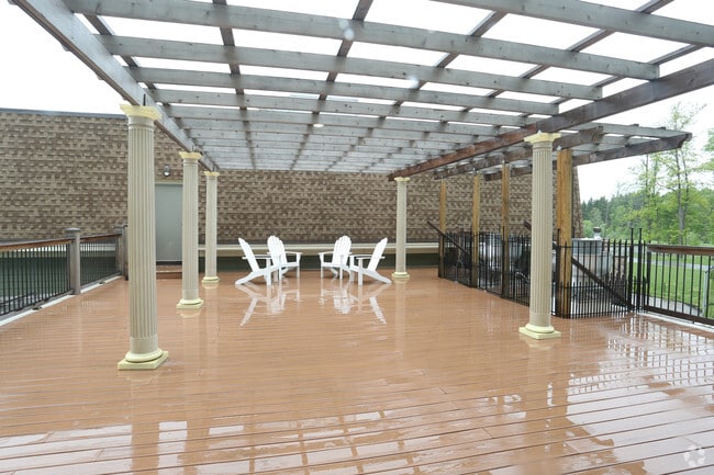 Balcony Lounge