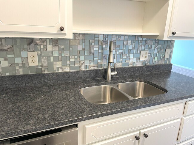 Photo - Maple Commons Apartments