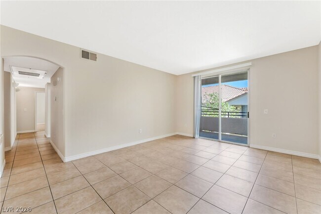 1830 N Buffalo Dr Unit 2115