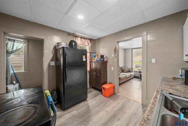 Photo - 902 W 8th St