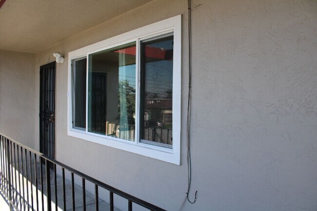 Photo - 3800 Waller Ave Unidad 3800 WALLER AVE #B