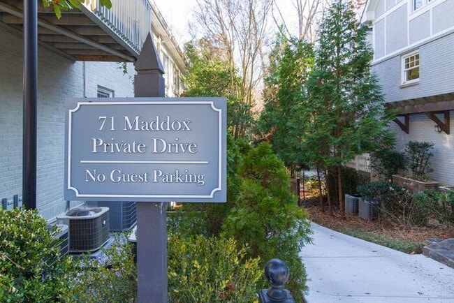 Charming Midtown Condo with Private Entrance