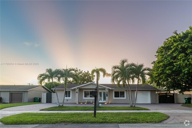 Building Photo - 4246 SW 134th Pl Rental