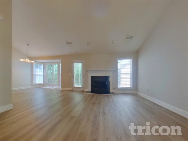 Photo - 349 Morning Star Dr