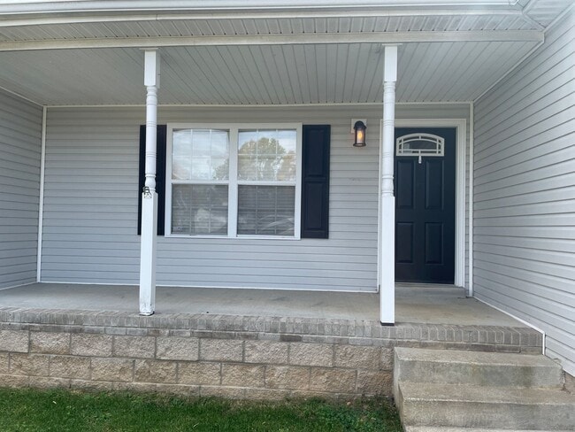 Photo - 365 Andrew Dr