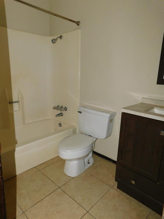 Photo - 2513 McGregor Dr