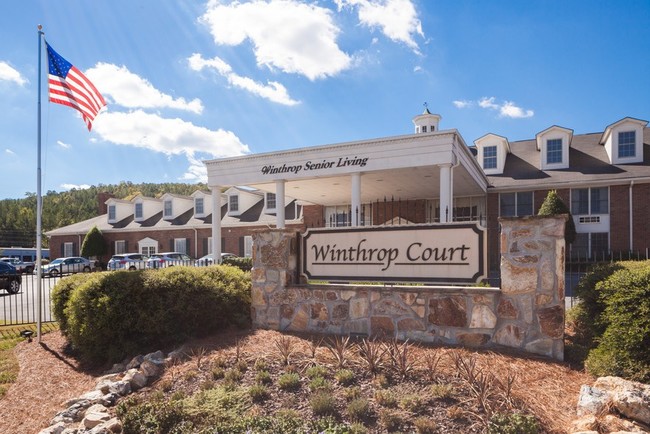 Main Entrance - Winthrop Rental