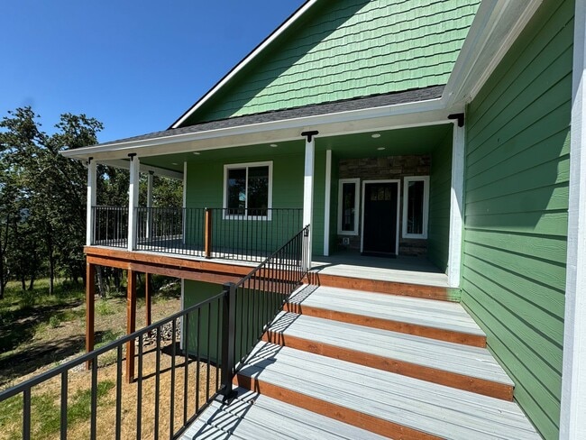 Photo - New Construction 4 Bedroom Home with Views