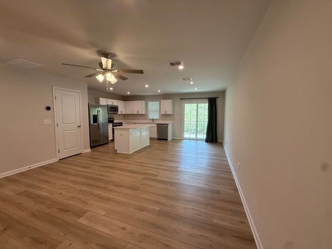 Photo - Modern 3-Bedroom Townhome in Arden Woods