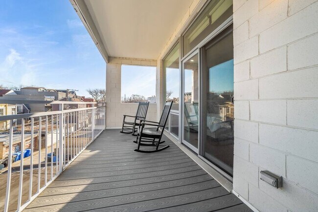 Photo - 2048 W Chicago Ave Unidad ID1244904P