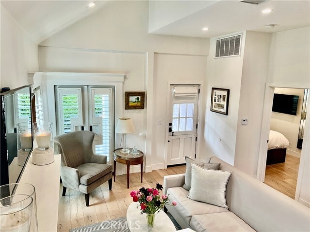 Photo - 521 Seaview St