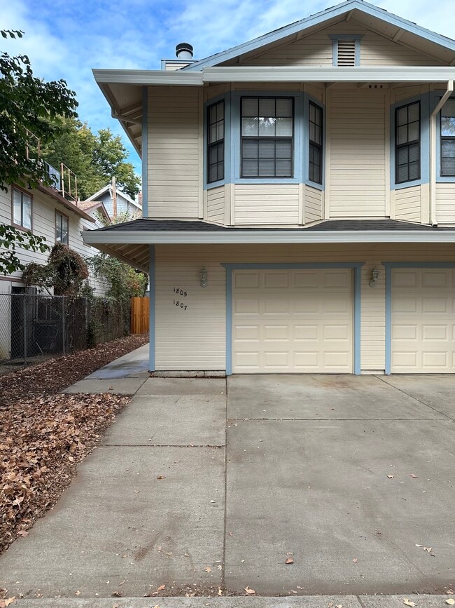 Building Photo - 1807 V St Rental