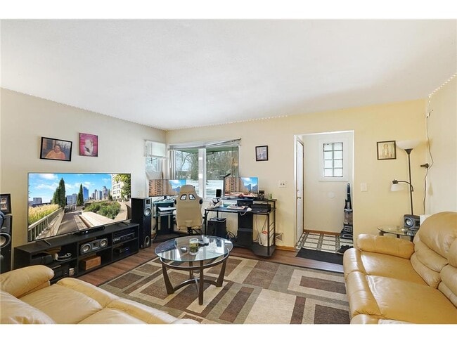 Photo - 7005 Dutton Ave N