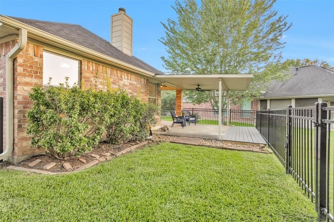Photo - 103 Cove W