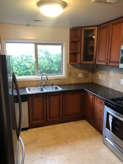 Photo - 14764 Sylvan St Unit 2