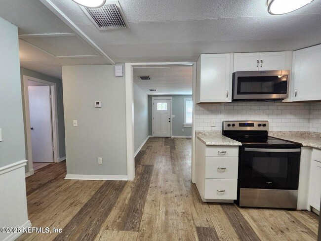 Photo - 126 Phoenetia Dr