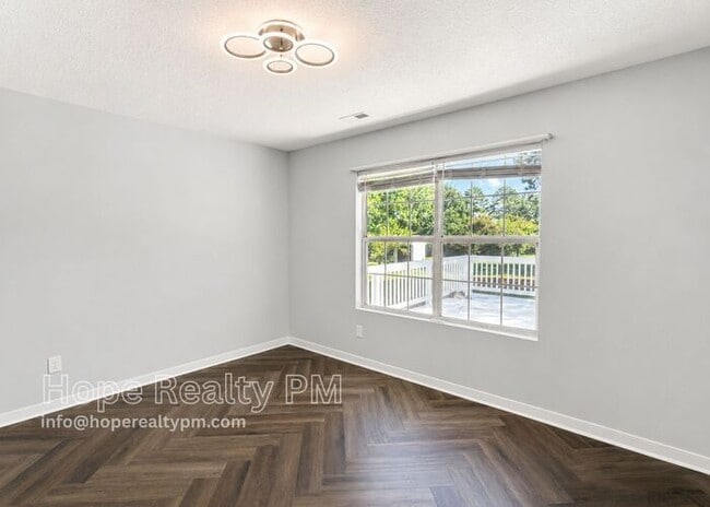 Photo - 3511 Silver Oak Ct