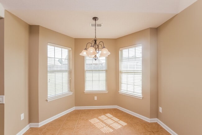 Photo - 8390 Pinnacle Dr