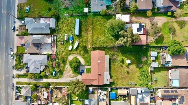 Photo - 2020 Euclid Ave