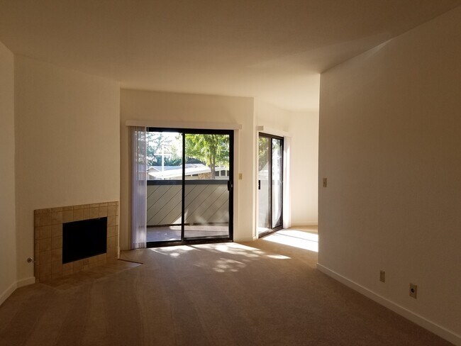 25930 Kay Ave Unit 109