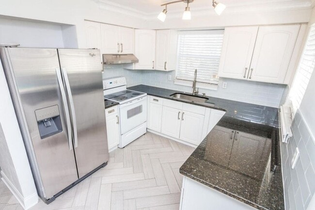 Photo - WONDEFUL BEACHSIDE POOL HOME - POOL CARE & LAWN CARE INCLUDED