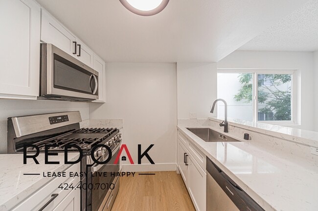 Photo - 13910 Sayre St Unit 25