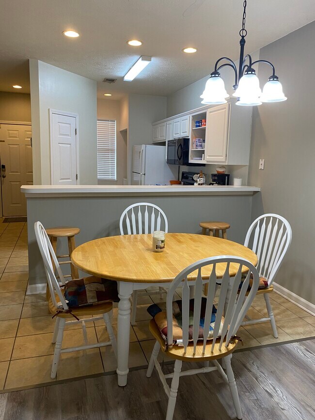 Photo - 624 River Oaks Dr Unit 52E