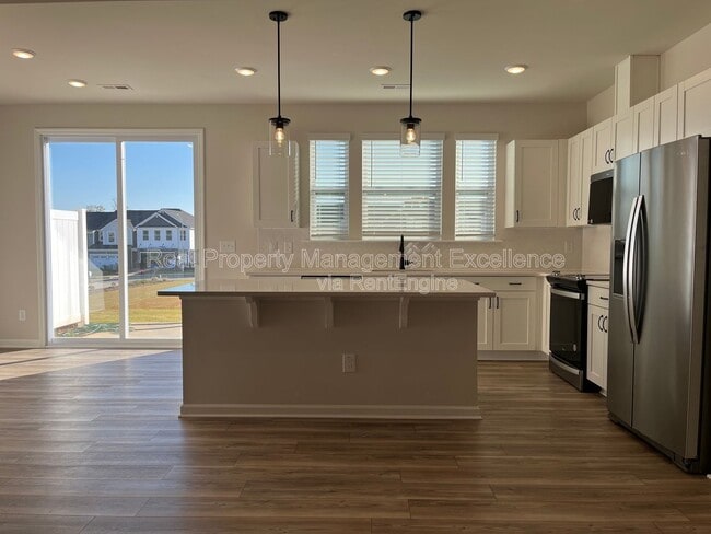 Photo - 139 Pinkie Ln