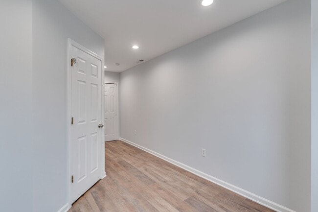 Photo - Newly Renovated Temple Apartment Unit C