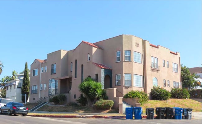 Building Photo - Mid-City 2 Bedroom 1 Bath Gem
