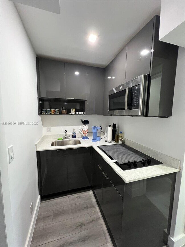 Photo - 2847 Polk St Unit 2