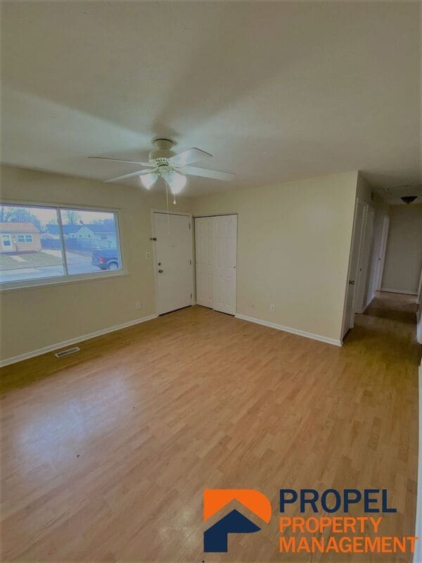 Photo - 1201 Red Leaf Ln