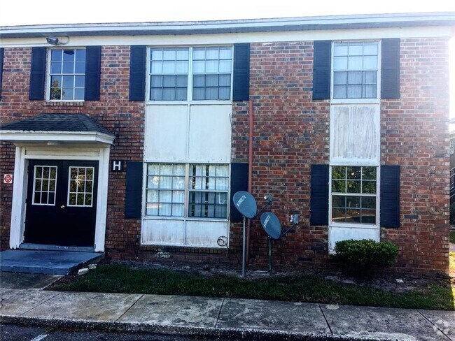 Building Photo - 5325 Curry Ford Rd Unit H104 Rental