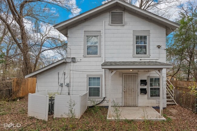 Photo - 3215 Penick St