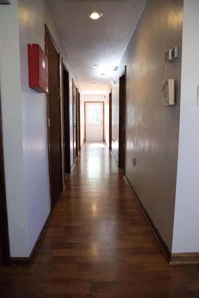 Photo - 204 N Cedar St