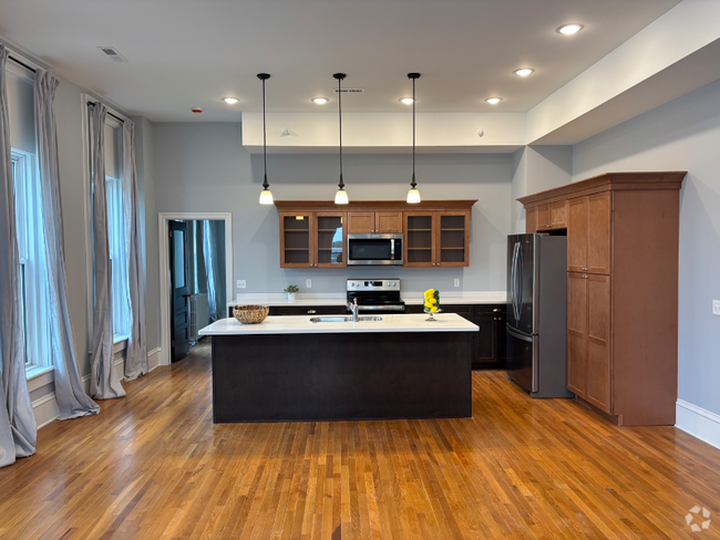 Building Photo - 206 1st St SW Unit 206 3rd Ave Rental