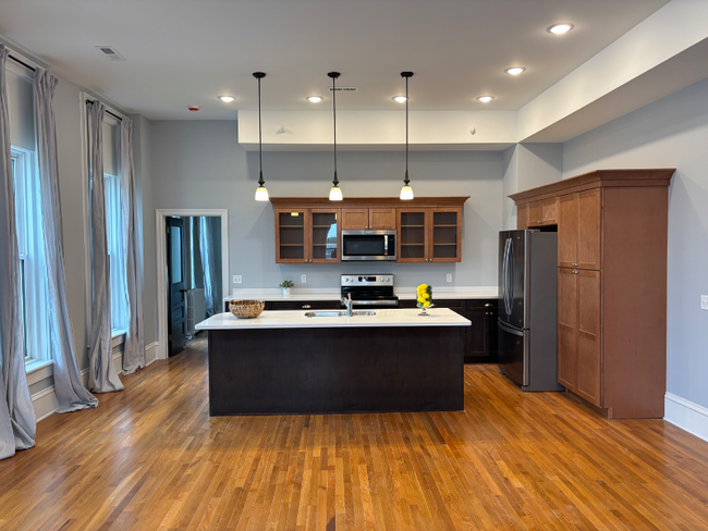 Photo - 206 1st St SW Apartment Unit 206 3rd Ave