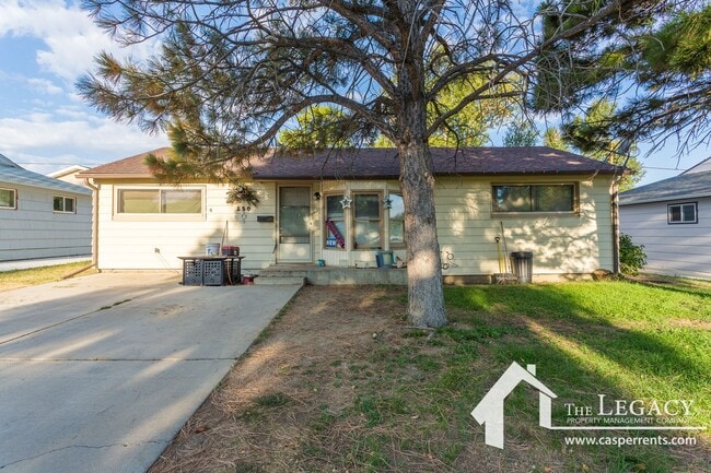 Photo - 250 Siskin St House