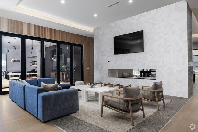 Club Room - CMPND 632 Newark