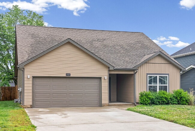 Photo - 204 King Rd