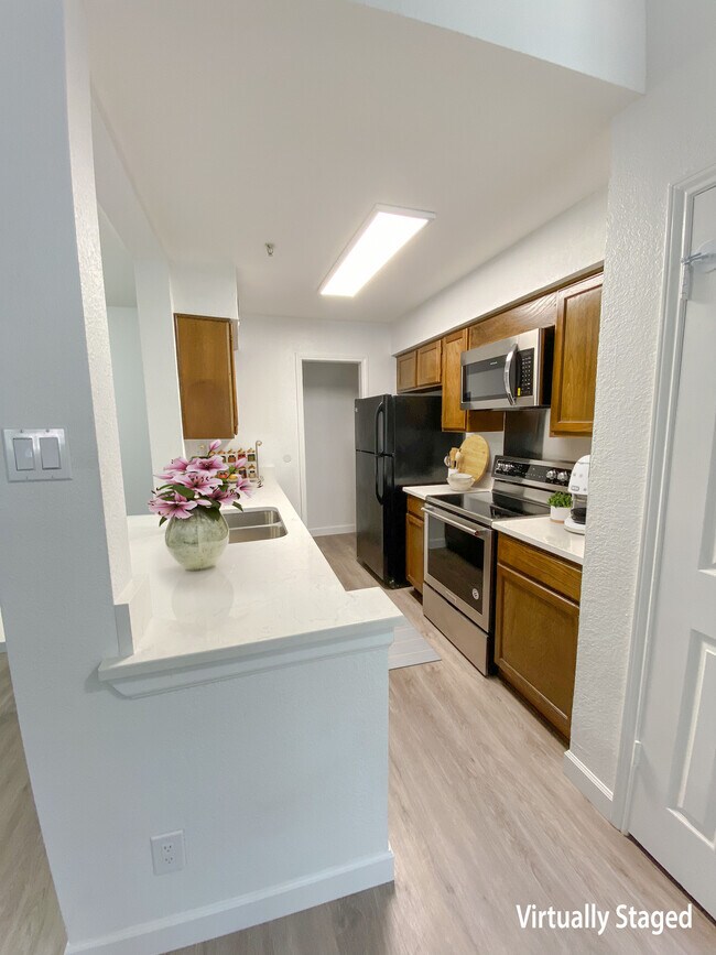 Photo - Eastridge Lane Apartments