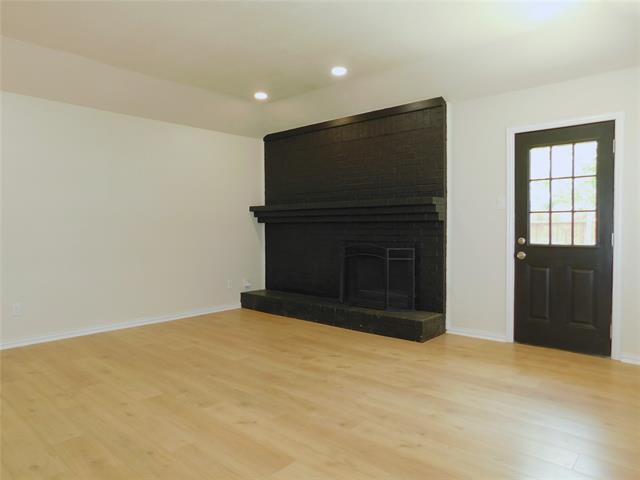 Photo - 9258 Burbank Dr