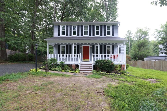 Renovated Two Story in North Chesterfield.... - Renovated Two Story in North Chesterfield.... Casa