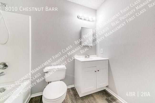 Photo - 8010 Chestnut Barr Dr