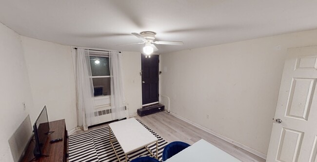 Photo - 77 Windsor St Unidad 1B