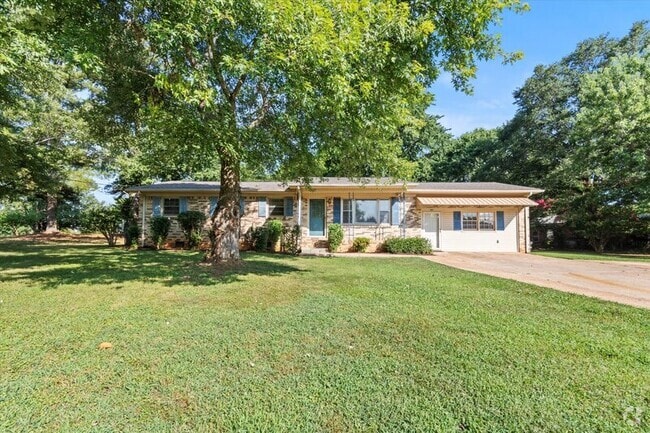 Building Photo - 507 Clift Dr Rental