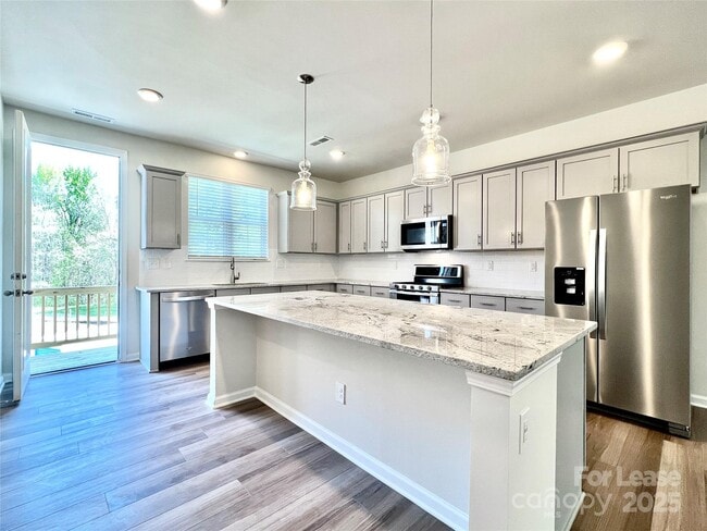 Building Photo - 15022 Camus Ct Rental