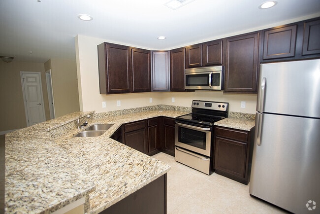 Building Photo - Luxury 2B/2B Apartment in FWB in Pristine ... Unit 301