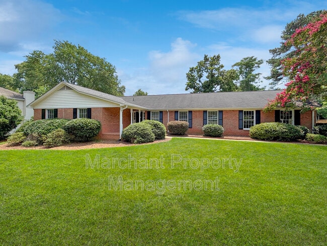 Building Photo - 512 Devenger Rd