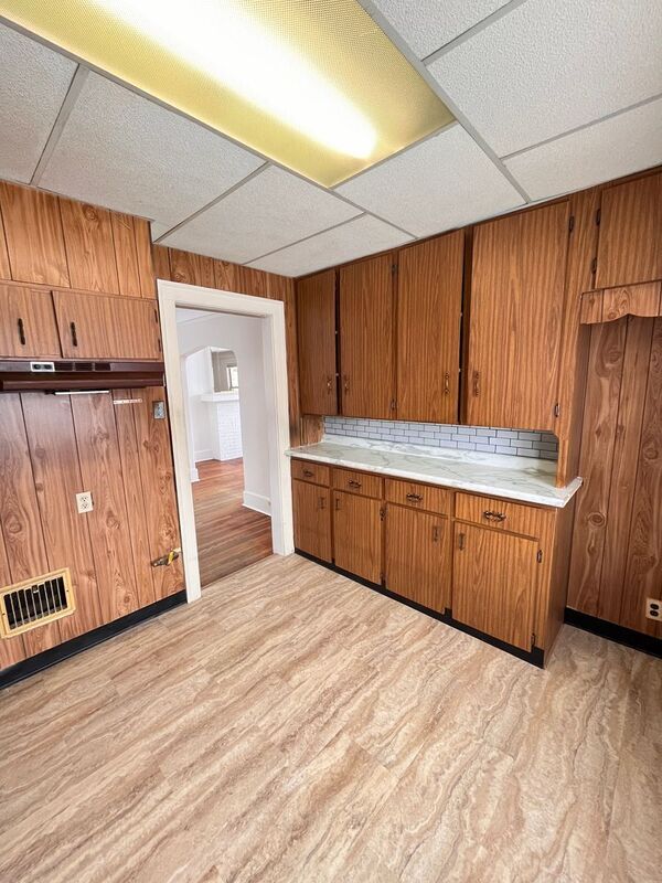 Photo - 3209 W Grand St